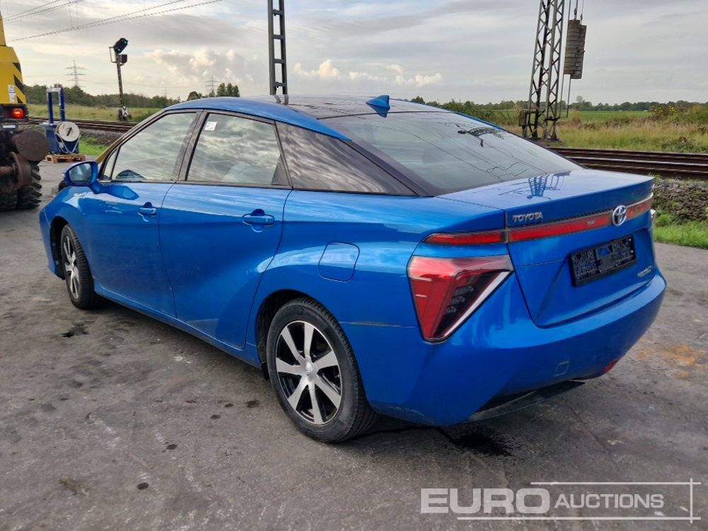 2017 Toyota Mirai Fuel Cell, Hydrogen Hybrid, Automatic (German Reg. Docs. Available) - سيارة: صور 3 2017 Toyota Mirai Fuel Cell, Hydrogen Hybrid, Automatic (German Reg. Docs. Available) - سيارة: صور 3