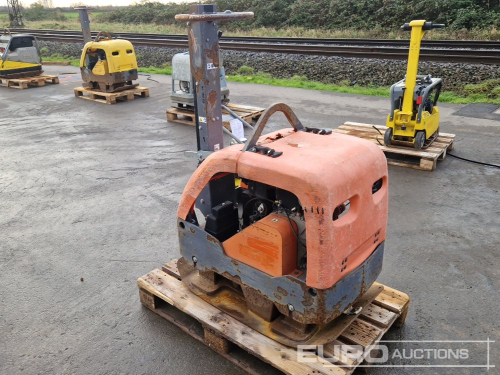 2018 Husqvarna LG400 - صفائح اهتزازية: صور 2 2018 Husqvarna LG400 - صفائح اهتزازية: صور 2