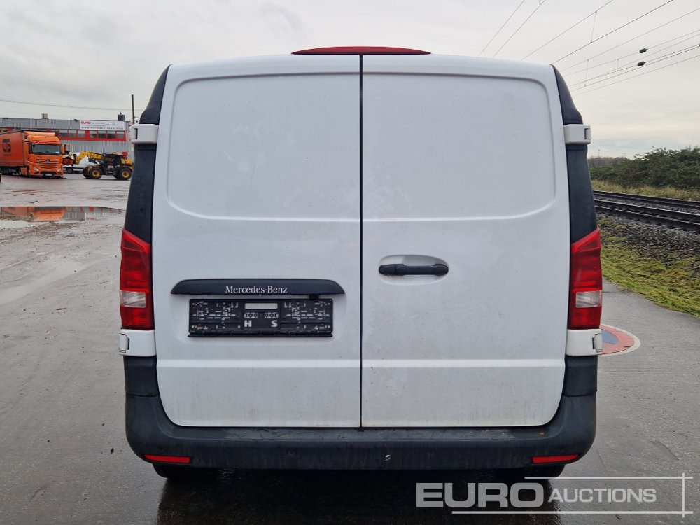 2020 Mercedes Benz VITO 111CDI - الشاحنات الصغيرة: صور 4 2020 Mercedes Benz VITO 111CDI - الشاحنات الصغيرة: صور 4