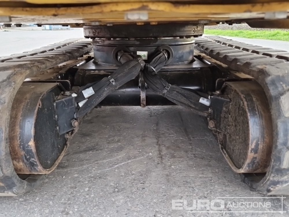 حفارة مصغرة 2022 CAT 301.8: صور 11 حفارة مصغرة 2022 CAT 301.8: صور 11