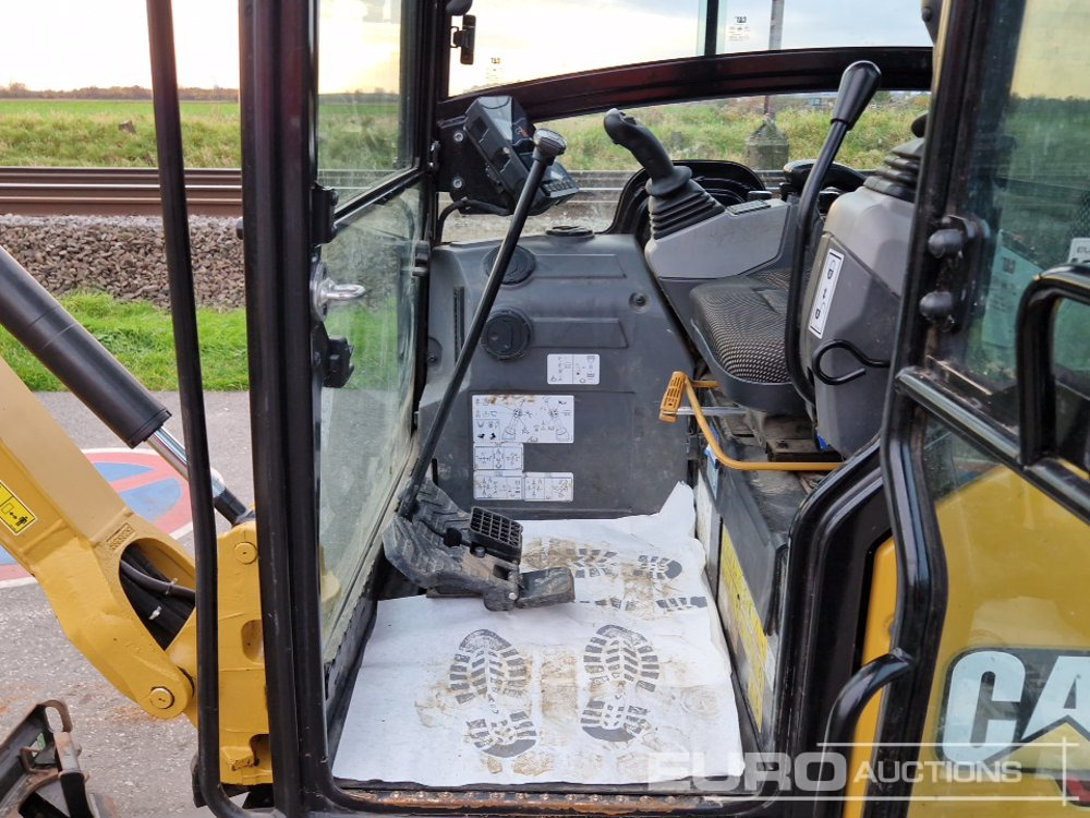 حفارة مصغرة 2022 CAT 301.8: صور 26 حفارة مصغرة 2022 CAT 301.8: صور 26