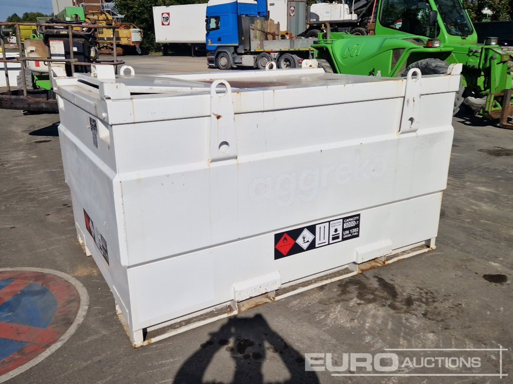 3000Ltr. Diesel Bowser - خزان تخزين: صور 1 3000Ltr. Diesel Bowser - خزان تخزين: صور 1