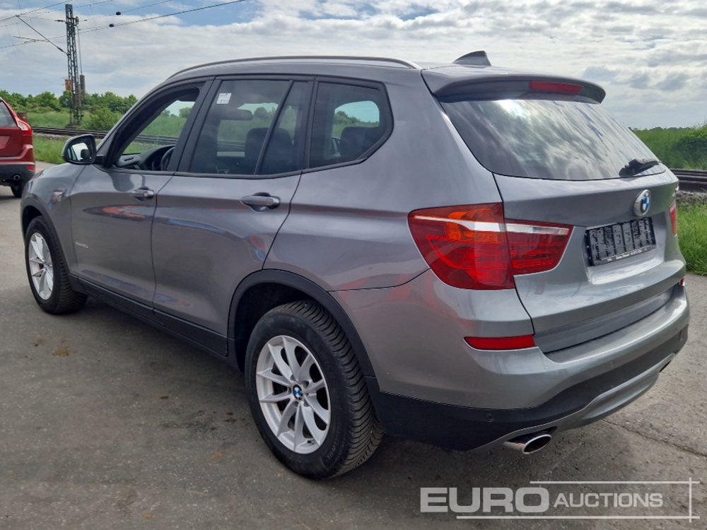 BMW X3 XDRIVE 20D - سيارة دفع رباعي: صور 3 BMW X3 XDRIVE 20D - سيارة دفع رباعي: صور 3