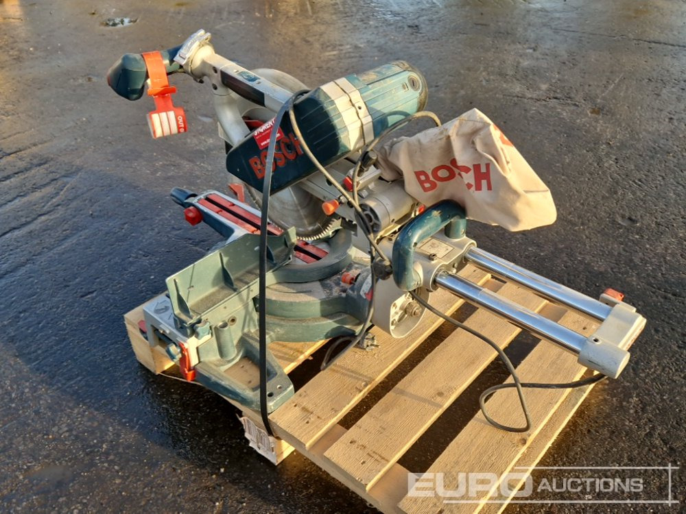 Bosch Mitre Saw - معدات البناء: صور 2 Bosch Mitre Saw - معدات البناء: صور 2