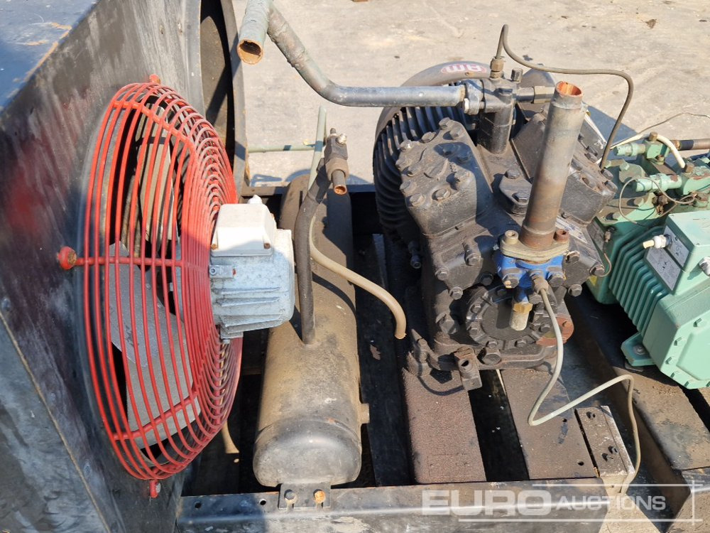 معدات البناء Compressor Units (3 of): صور 8 معدات البناء Compressor Units (3 of): صور 8