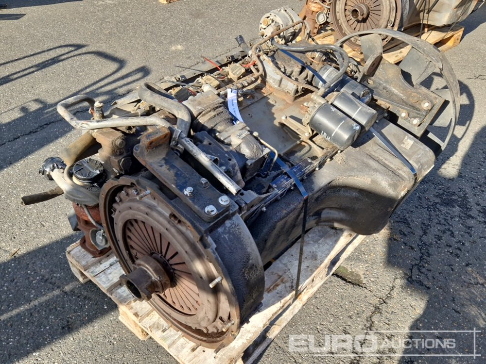 Deutz 6 Cylinder Turbo Diesel Engine - المحرك: صور 1 Deutz 6 Cylinder Turbo Diesel Engine - المحرك: صور 1