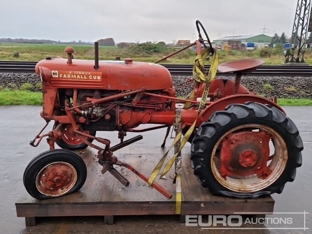 Farmall Cub - جرار: صور 2 Farmall Cub - جرار: صور 2