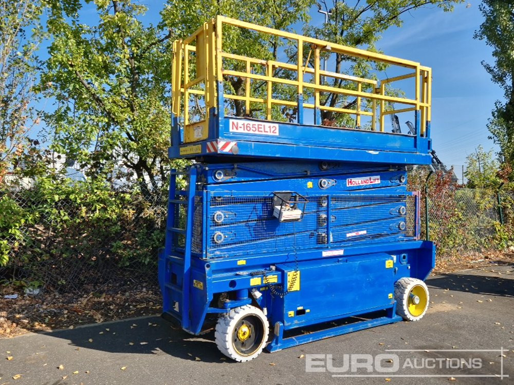 Holland Lift N-165 EL12 - منصات هيدروليكية متنقلة: صور 1 Holland Lift N-165 EL12 - منصات هيدروليكية متنقلة: صور 1