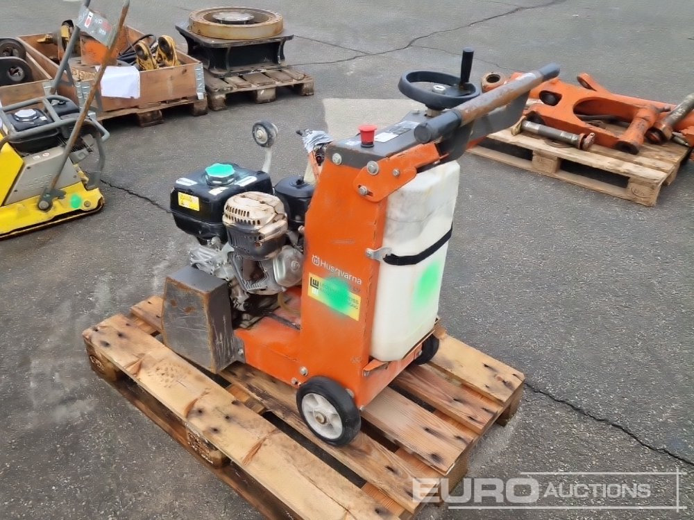 Husqvarna FS400LV - آلة أسفلت: صور 2 Husqvarna FS400LV - آلة أسفلت: صور 2