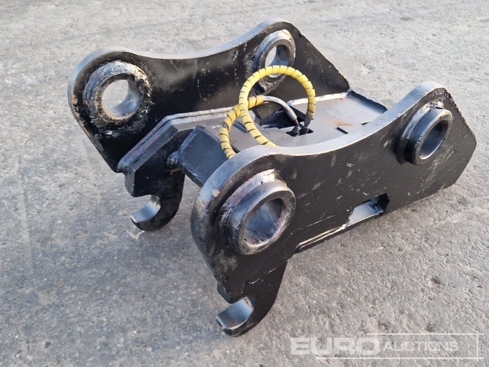 Hydraulic Quick Hitch to suit 20 Ton Excavator - وصلة الربط للمعدات المعلقة: صور 3 Hydraulic Quick Hitch to suit 20 Ton Excavator - وصلة الربط للمعدات المعلقة: صور 3