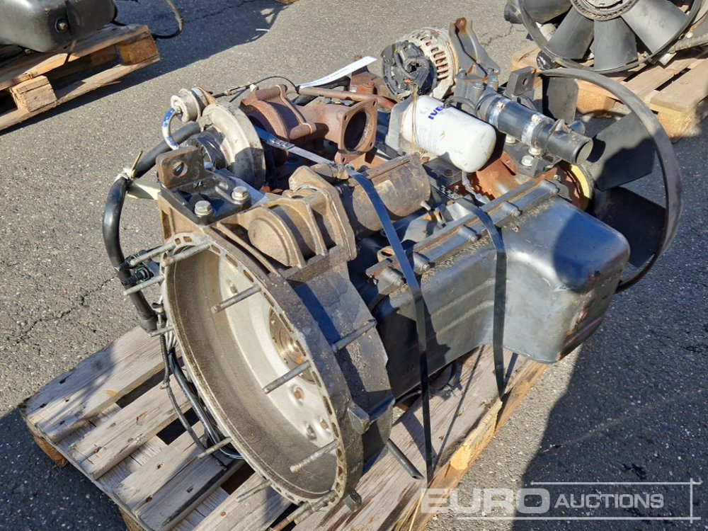 Iveco 4 Cylinder Turbo Diesel Engine - المحرك: صور 1 Iveco 4 Cylinder Turbo Diesel Engine - المحرك: صور 1