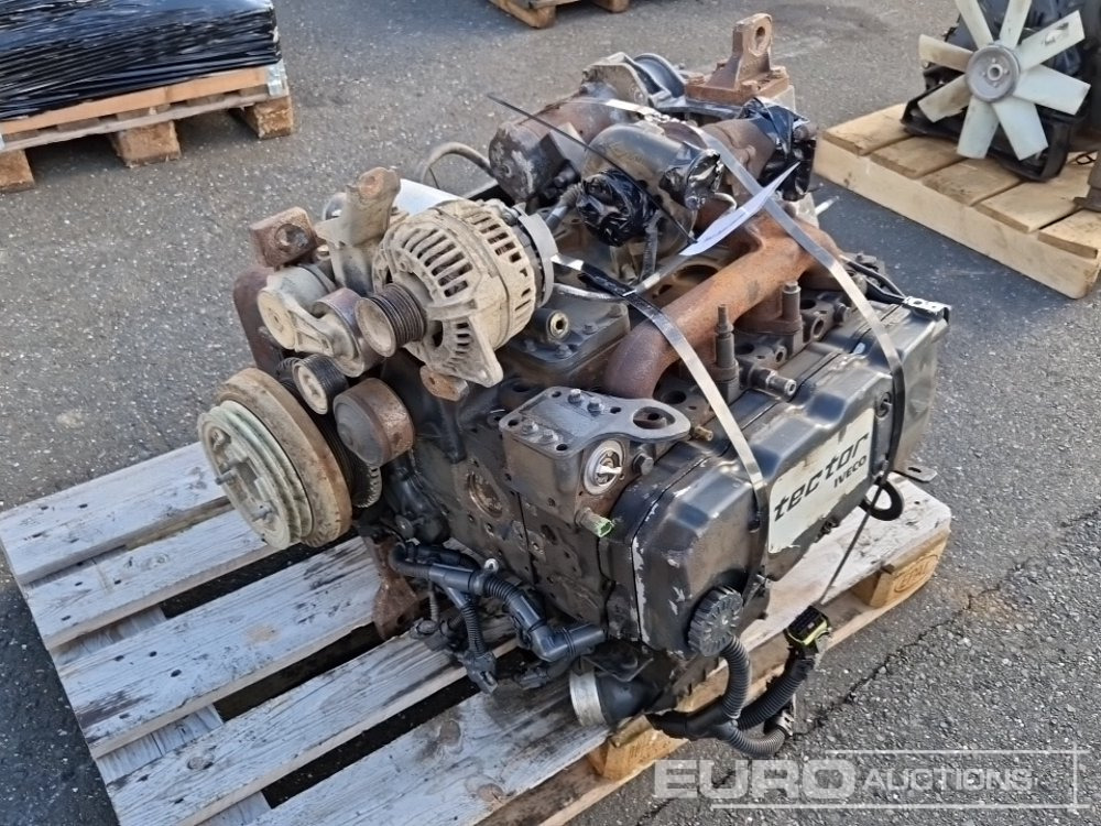 Iveco 4 Cylinder Turbo Diesel Engine - المحرك: صور 3 Iveco 4 Cylinder Turbo Diesel Engine - المحرك: صور 3