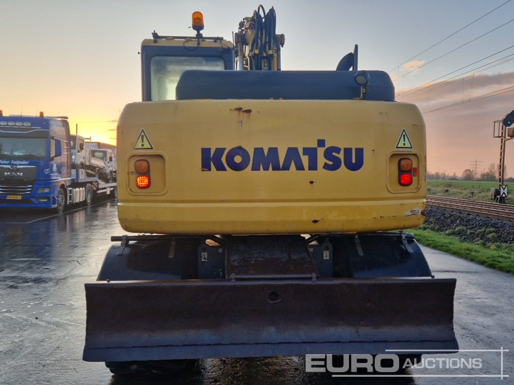 Komatsu PW140-7 - حفارة على عجلات: صور 4 Komatsu PW140-7 - حفارة على عجلات: صور 4