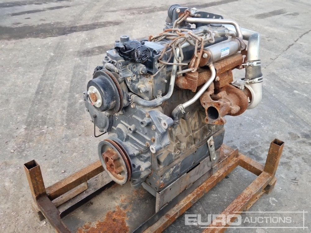 Kubota 4 Cylinder Turbo Diesel Engine - المحرك: صور 3 Kubota 4 Cylinder Turbo Diesel Engine - المحرك: صور 3