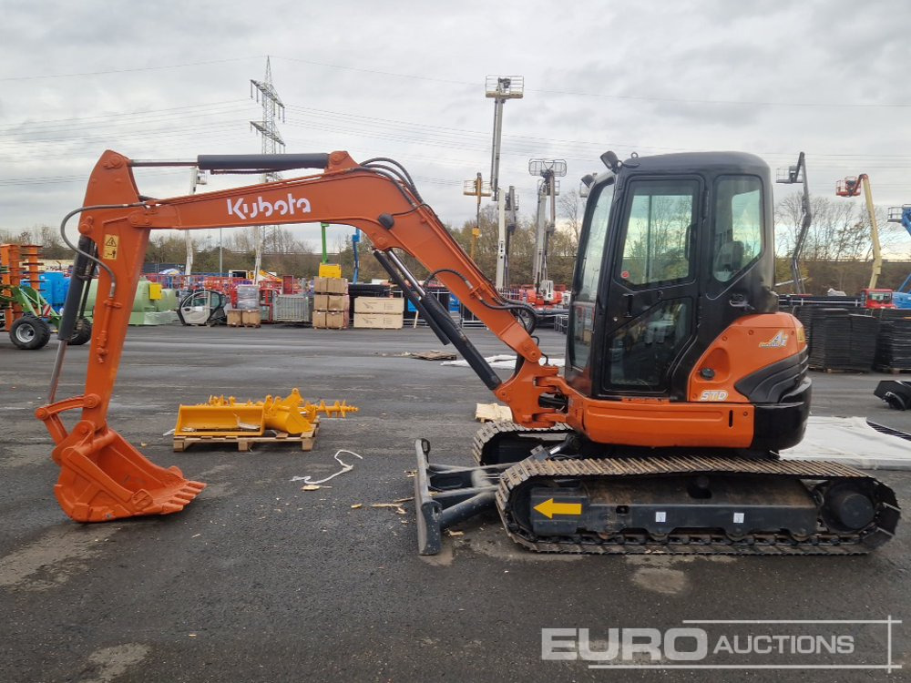 Kubota U55-4 - حفارة مصغرة: صور 1 Kubota U55-4 - حفارة مصغرة: صور 1