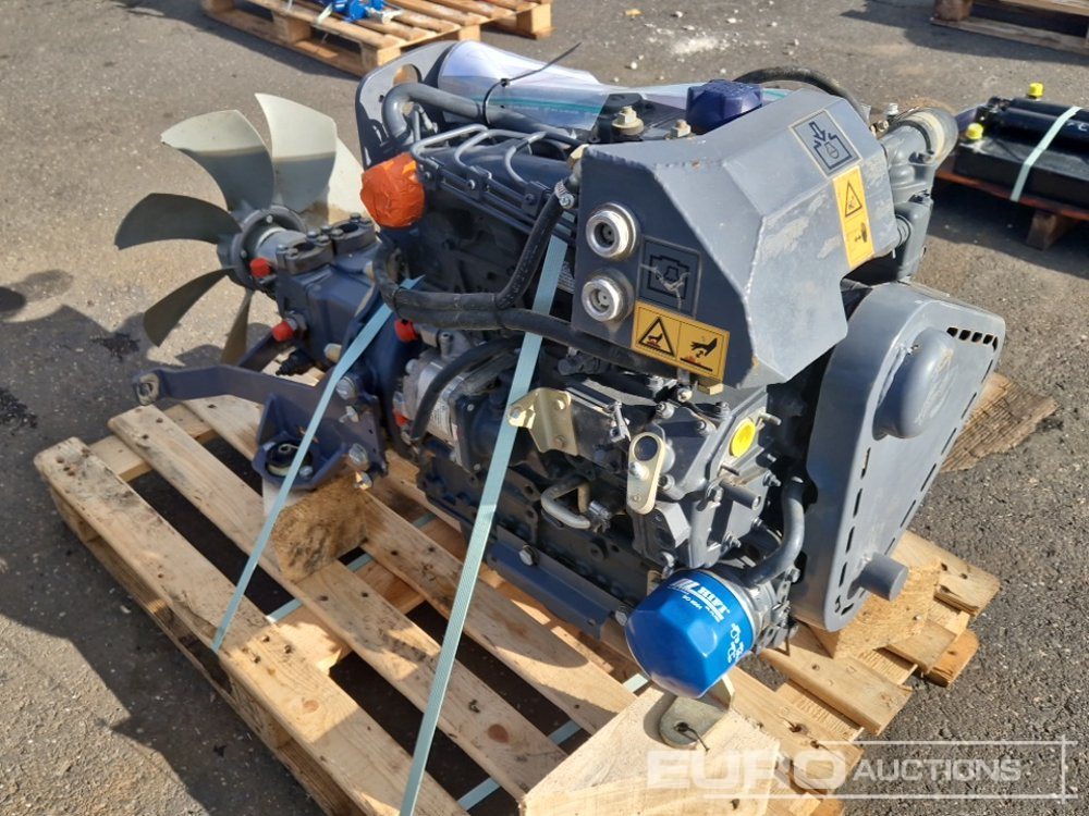 Kubota V2203 - المحرك: صور 2 Kubota V2203 - المحرك: صور 2