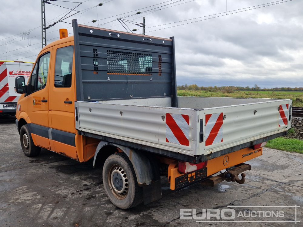 Mercedes Benz Sprinter 309CDI - الشاحنات الصغيرة المسطحة: صور 3 Mercedes Benz Sprinter 309CDI - الشاحنات الصغيرة المسطحة: صور 3