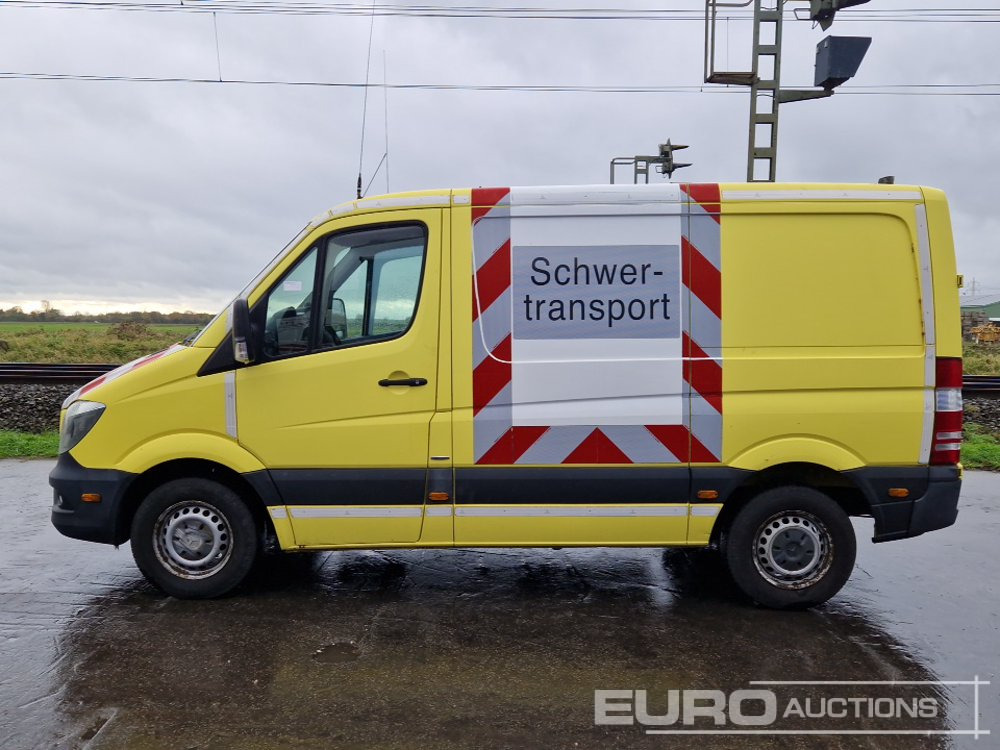 Mercedes Benz Sprinter - الشاحنات الصغيرة: صور 2 Mercedes Benz Sprinter - الشاحنات الصغيرة: صور 2