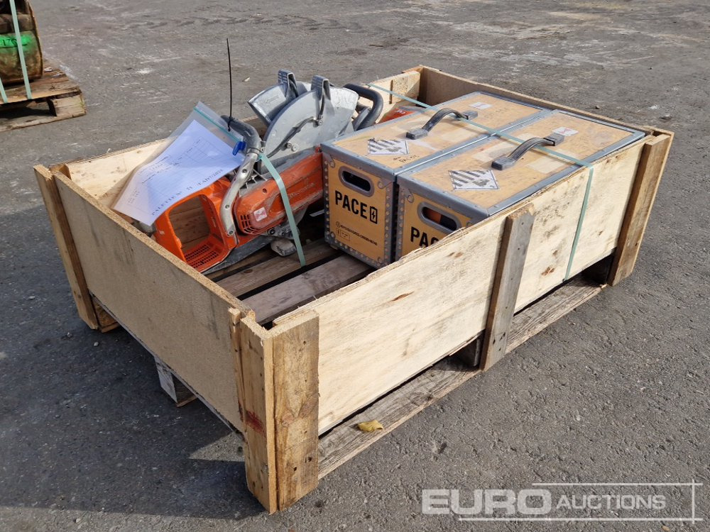 Pallet of Husqvarna Quick Cut Saws, Battery Power Kit - آلة أسفلت: صور 1 Pallet of Husqvarna Quick Cut Saws, Battery Power Kit - آلة أسفلت: صور 1