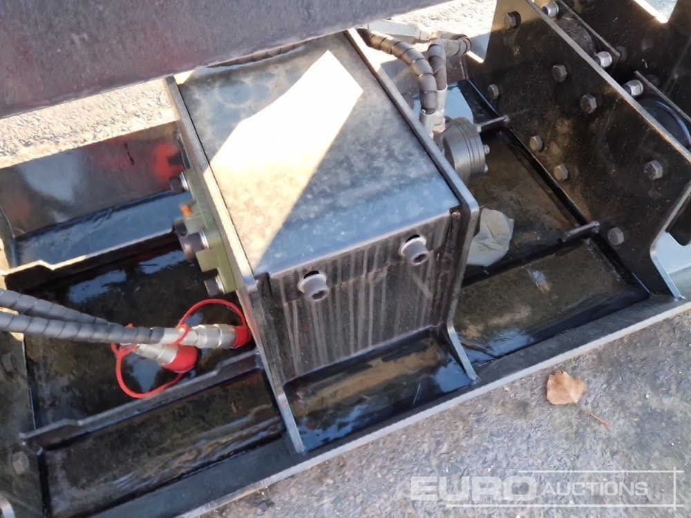 Unused 2025 GIYI Plate Compactor to suit Skidsteer Loader - معدات المناولة: صور 5 Unused 2025 GIYI Plate Compactor to suit Skidsteer Loader - معدات المناولة: صور 5