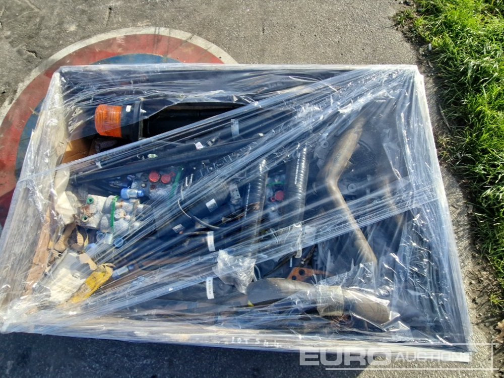 Unused Spare Parts to suit JCB - قطع الغيار: صور 3 Unused Spare Parts to suit JCB - قطع الغيار: صور 3