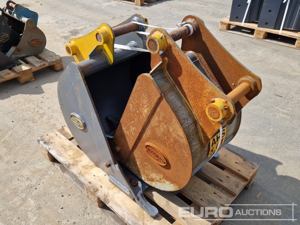 Unused Strickland 24", 18" Digging Buckets to suit JCB 3CX (2 of) - بكت: صور 4 Unused Strickland 24", 18" Digging Buckets to suit JCB 3CX (2 of) - بكت: صور 4