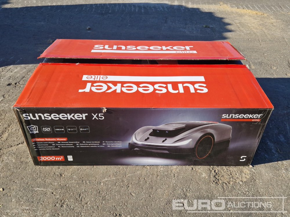 Unused SunSeeker X5 Robotic Lawnmower, 2,000m² - معدات البناء: صور 2 Unused SunSeeker X5 Robotic Lawnmower, 2,000m² - معدات البناء: صور 2