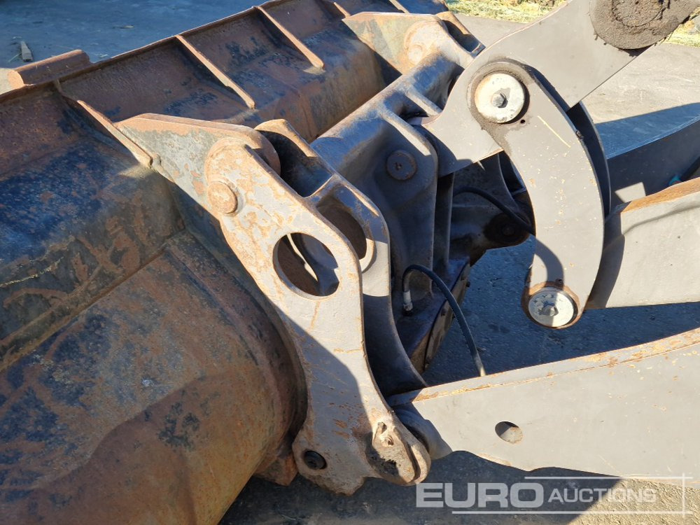 اللودر بعجل Volvo L70D: صور 14
