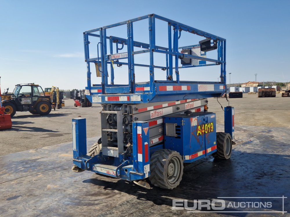 2012 Genie GS4069RT - منصات هيدروليكية متنقلة: صور 5 2012 Genie GS4069RT - منصات هيدروليكية متنقلة: صور 5