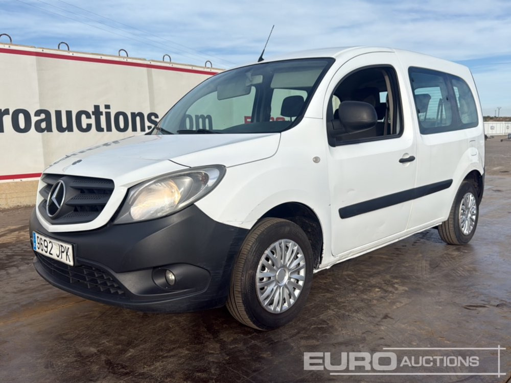 2016 Mercedes Benz Citan - الشاحنات الصغيرة: صور 1 2016 Mercedes Benz Citan - الشاحنات الصغيرة: صور 1
