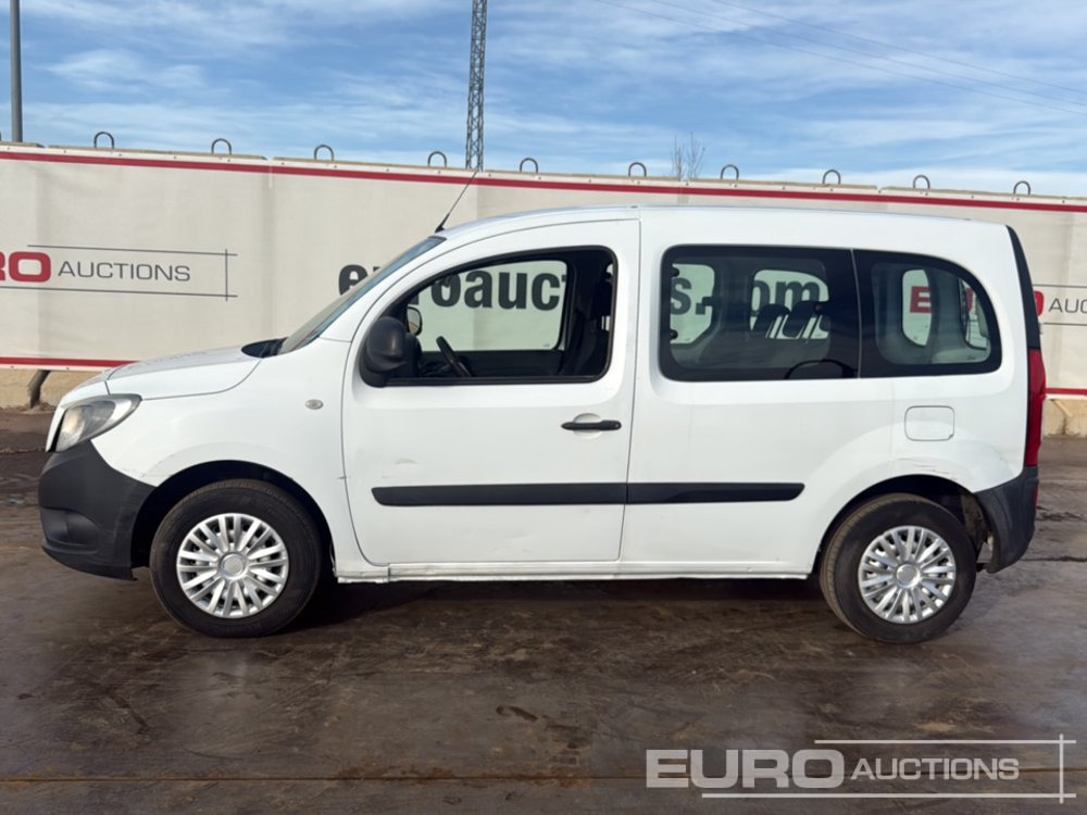 2016 Mercedes Benz Citan - الشاحنات الصغيرة: صور 2 2016 Mercedes Benz Citan - الشاحنات الصغيرة: صور 2