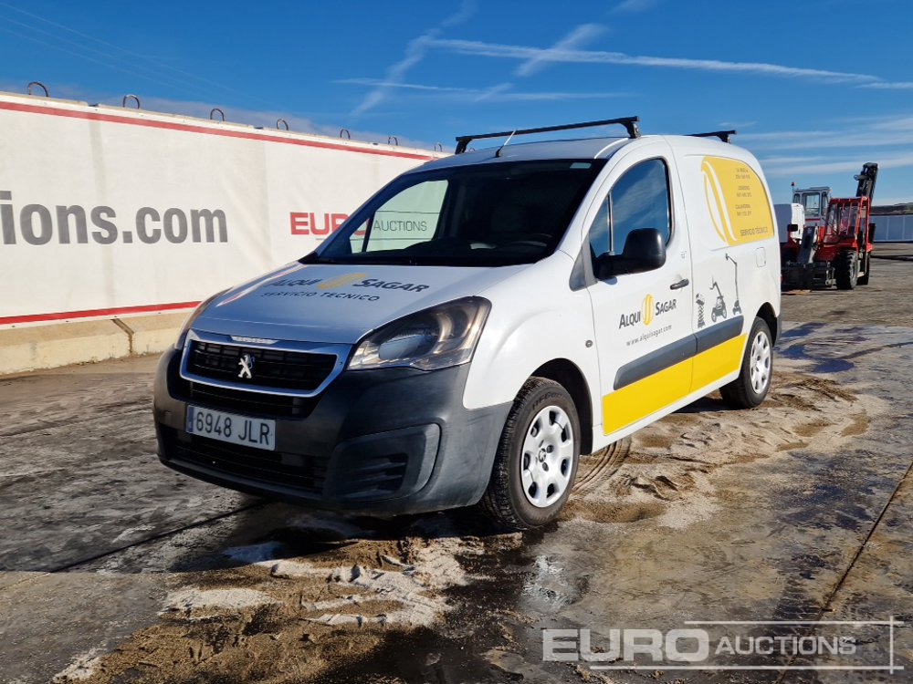 2016 Peugeot Partner 1.6HDI - الشاحنات الصغيرة: صور 1 2016 Peugeot Partner 1.6HDI - الشاحنات الصغيرة: صور 1