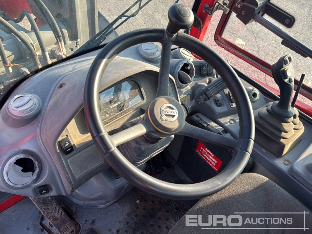 اللودر بعجل 2016 Volvo L28F: صور 28