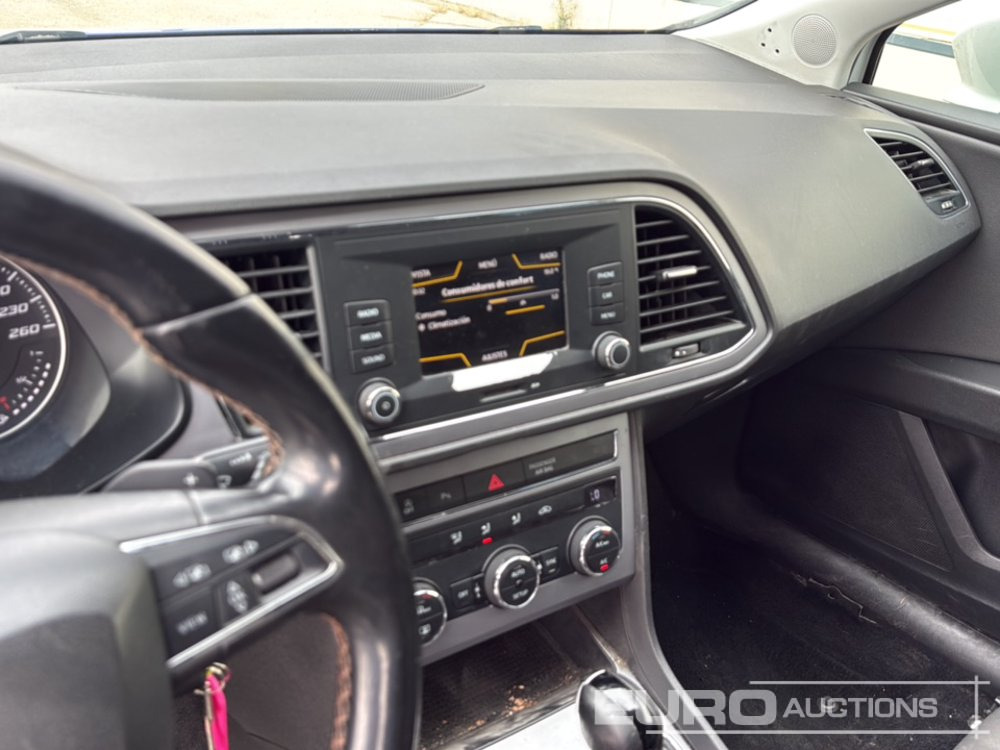 سيارة 2018 Seat LEON XPERIENCE: صور 19
