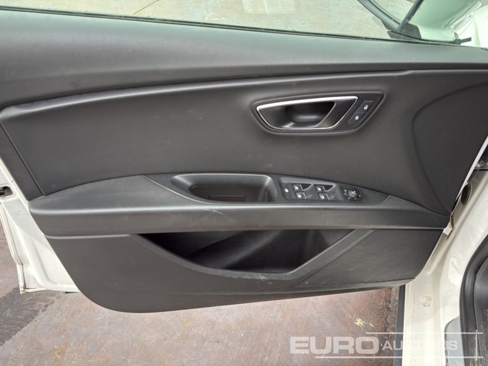 سيارة 2018 Seat LEON XPERIENCE: صور 15