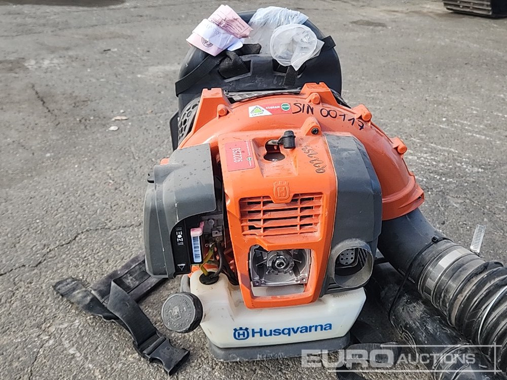 Husqvarna Leaf Blower - معدات البناء: صور 5 Husqvarna Leaf Blower - معدات البناء: صور 5