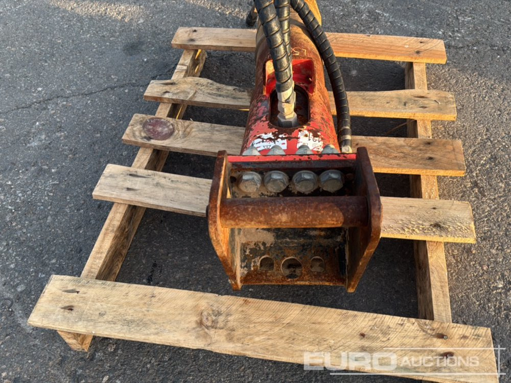 Montabert SC12 - مطرقة هيدروليكية: صور 5 Montabert SC12 - مطرقة هيدروليكية: صور 5