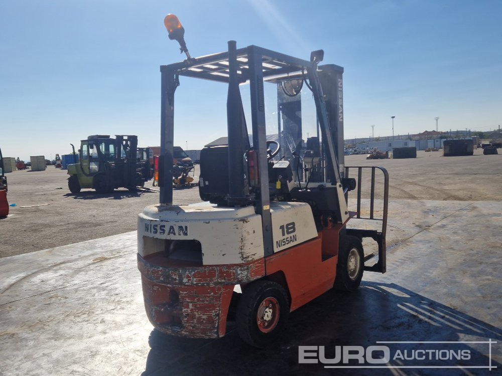 Nissan FJ01A.18U - رافعة شوكية: صور 5 Nissan FJ01A.18U - رافعة شوكية: صور 5