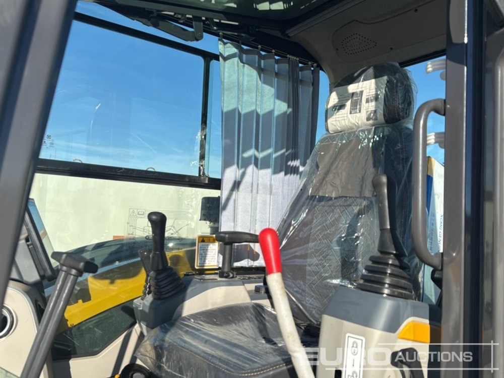 حفارة مصغرة Unused 2025 XCMG XE60GA: صور 25