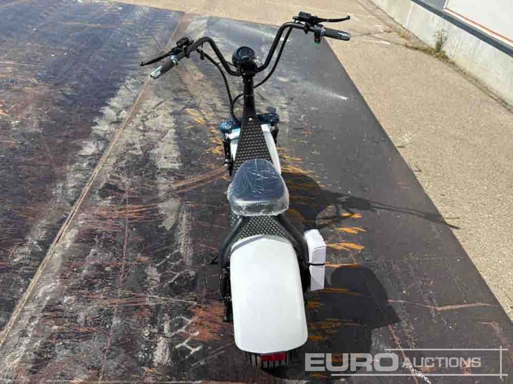 Unused City coco Electric Scooter Max Speed 40km/h, Autonomy 45km / Scooter Eléctrico - دراجة بخارية: صور 4 Unused City coco Electric Scooter Max Speed 40km/h, Autonomy 45km / Scooter Eléctrico - دراجة بخارية: صور 4