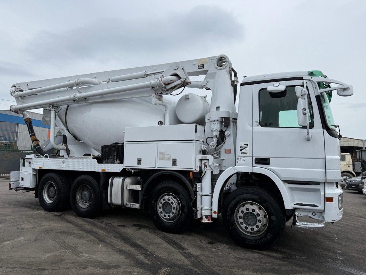 Camion mixo-pompe Mercedes Actros DS-840-FF - خلاطة مع مضخة: صور 3 Camion mixo-pompe Mercedes Actros DS-840-FF - خلاطة مع مضخة: صور 3