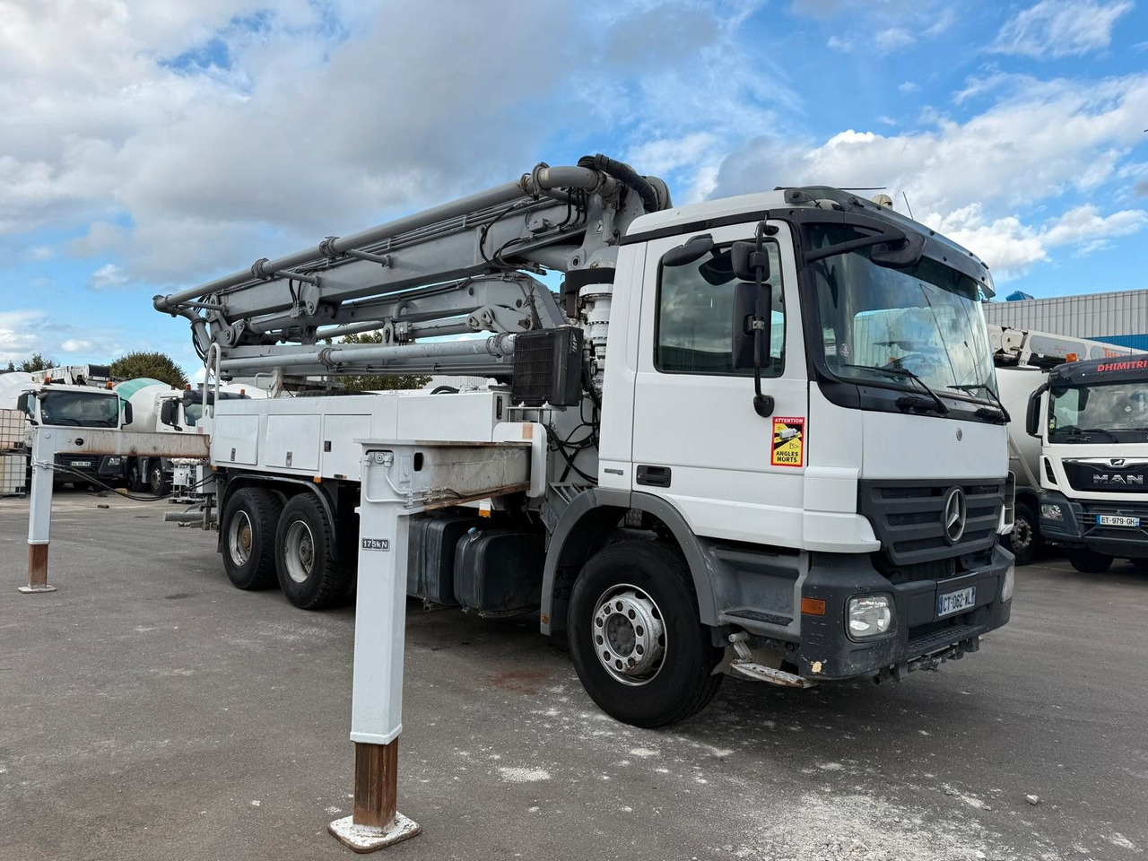 Mercedes-Benz Actros - مضخة خرسانة: صور 2 Mercedes-Benz Actros - مضخة خرسانة: صور 2