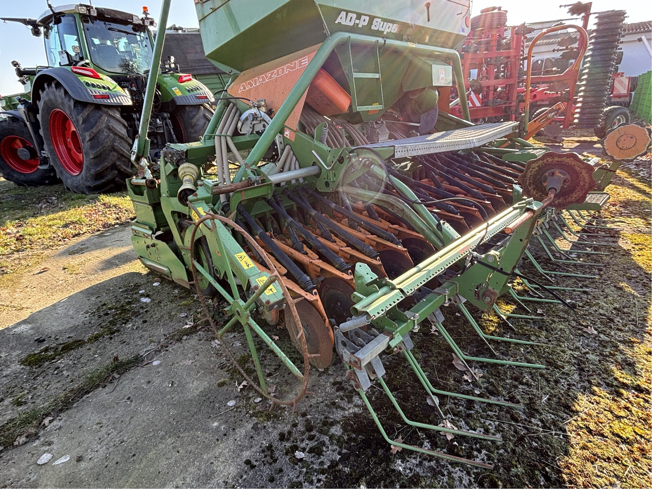 Amazone AD-P Super 4m auf KG 405 - معدات بذار: صور 5 Amazone AD-P Super 4m auf KG 405 - معدات بذار: صور 5