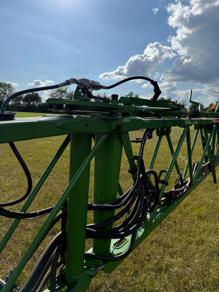 Amazone Panthera 4502 - آلة الرش ذاتية الحركة: صور 5 Amazone Panthera 4502 - آلة الرش ذاتية الحركة: صور 5