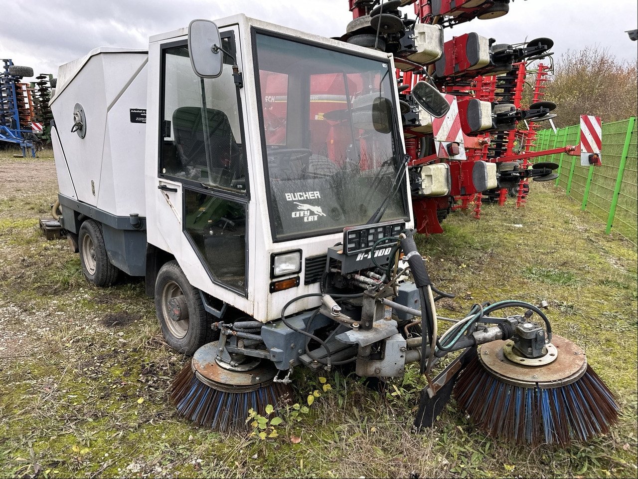 Bucher CityCat K1700 Kehrmaschine - جزازة: صور 1 Bucher CityCat K1700 Kehrmaschine - جزازة: صور 1