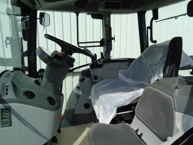 Claas Arion 430 - جرار: صور 5 Claas Arion 430 - جرار: صور 5