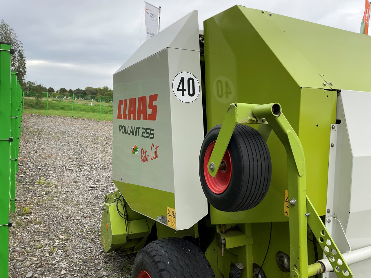 Claas Rollant 255RC - معدات القش: صور 5 Claas Rollant 255RC - معدات القش: صور 5