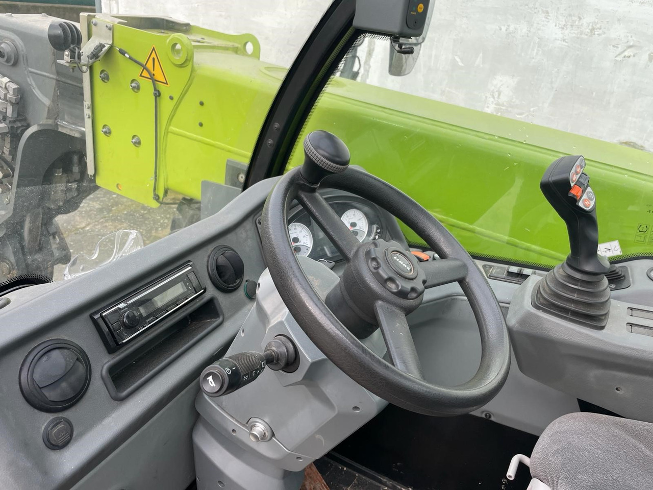 لودر Claas Scorpion 746 Variopower: صور 8