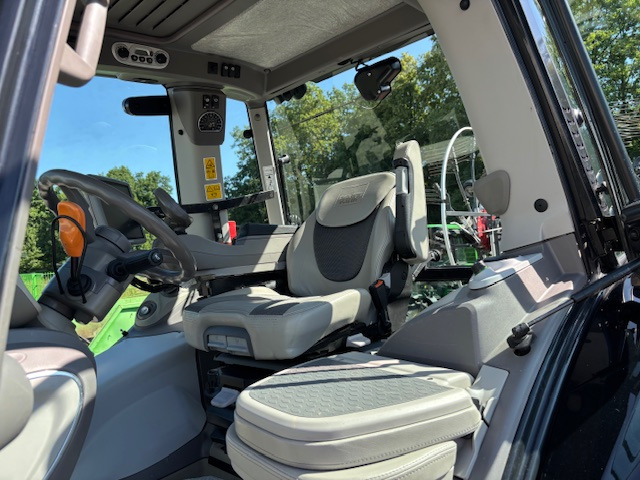 Deutz-Fahr Agrotron 6215 TTV Warrior-RTK - جرار: صور 4 Deutz-Fahr Agrotron 6215 TTV Warrior-RTK - جرار: صور 4