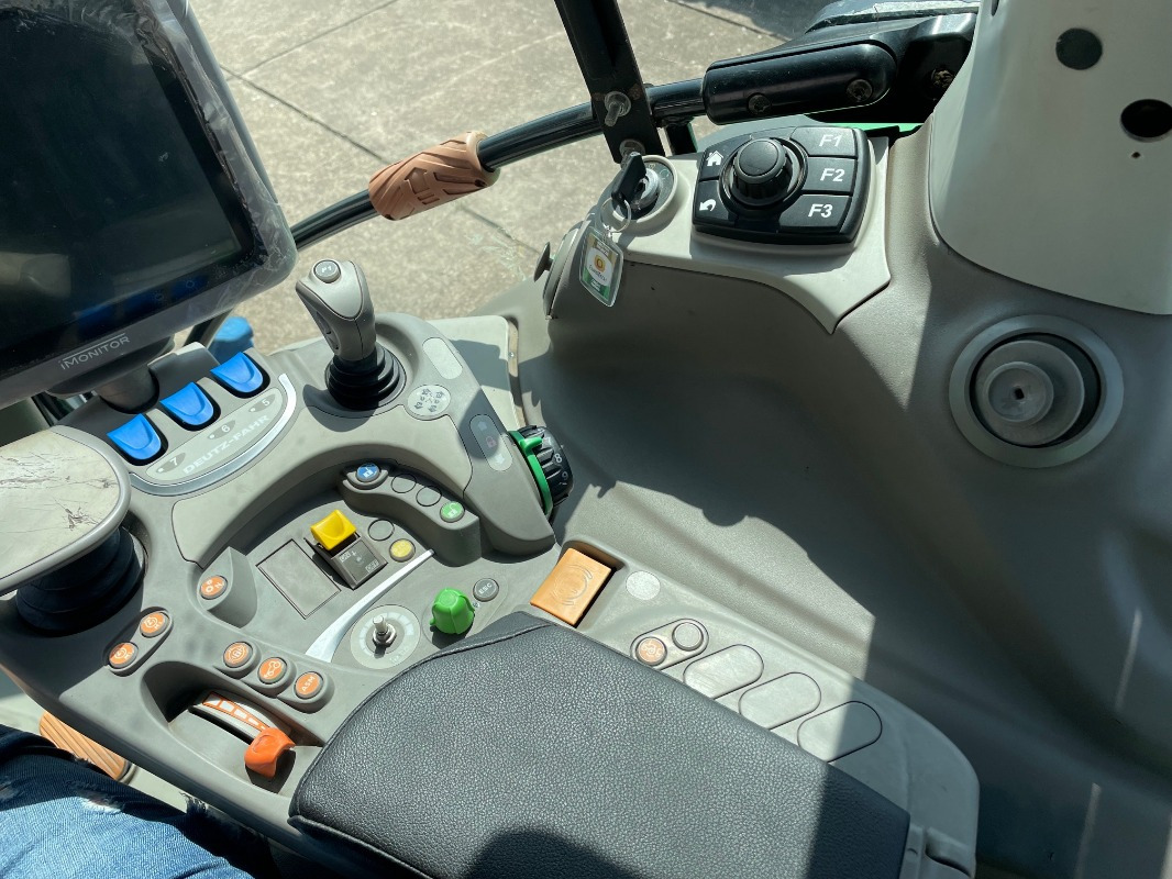 Deutz-Fahr Agrotron 7250 TTV - جرار: صور 2 Deutz-Fahr Agrotron 7250 TTV - جرار: صور 2